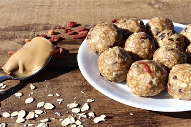 Chocolate Chip – Energy Balls with Goji Berries & Cacao Nibs
